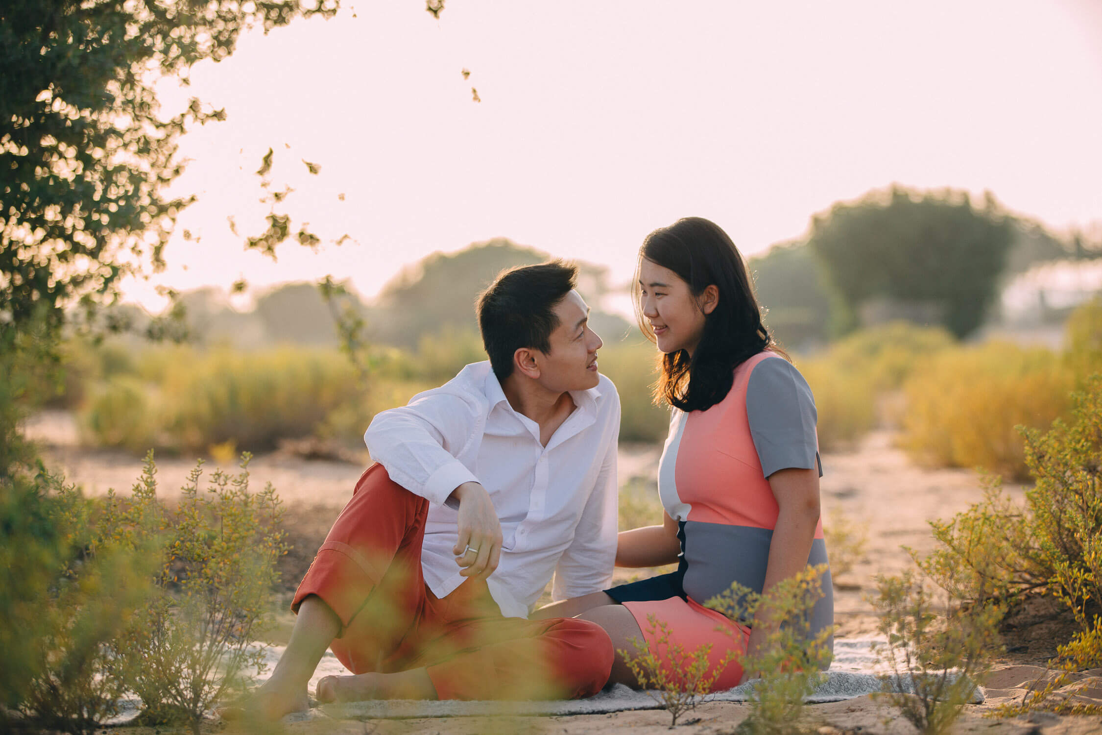 Premium Photo | Young couple in love outdoors. stunning sensual outdoor  portrait of young fashionable young fashionable posing during summer in  field with sunset